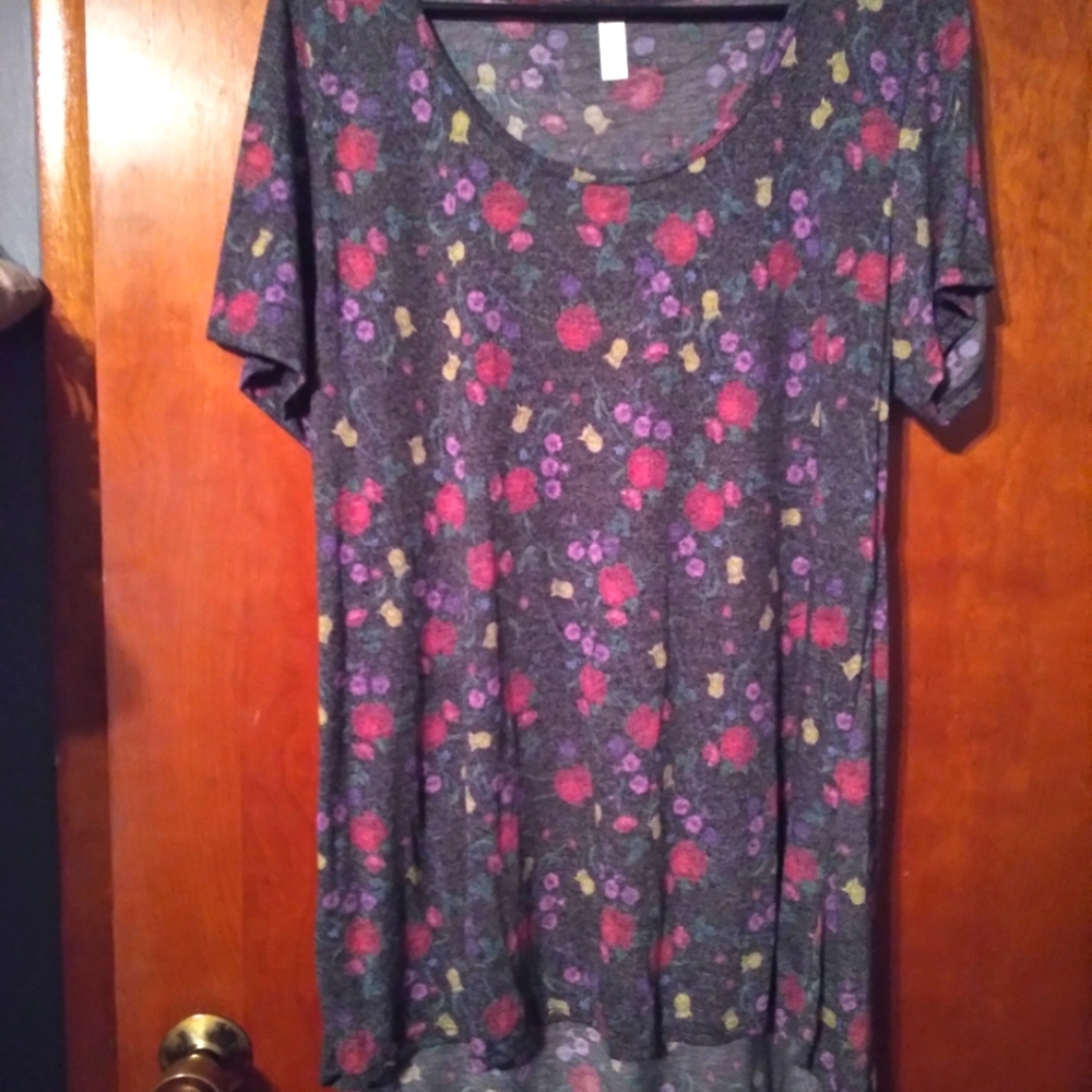 LuLaRoe perfect T